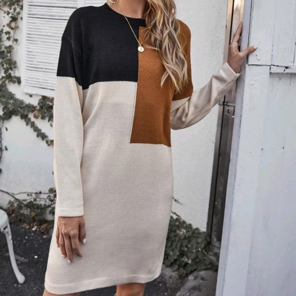 Dresses & Skirts - 🆕 Sweater dress